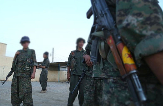 YPG/PKK'lı teröristler Haseke'de muhalif parti ofislerine saldırdı