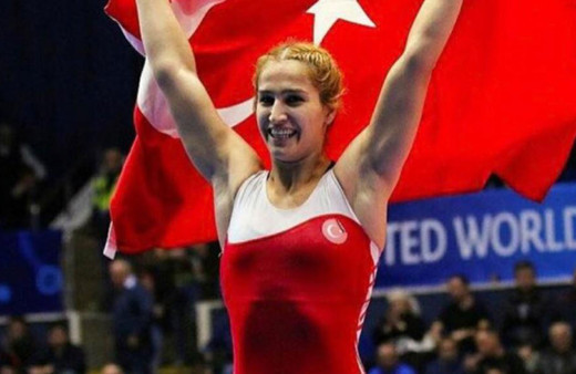 Milli sporcu Buse Tosun, Dünya ikincisi oldu