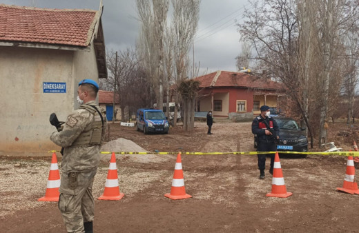 Konya'da bir kişi 6 aylık hamile eşini canice öldürdü