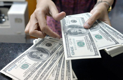 Finans uzmanı Satıroğlu'ndan bomba dolar tahmini! Tarih verdi 7.26'a kadar düşecek