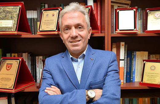 Prof. Dr. Ebubekir Sofuoğlu 'Üniversiteler fuhuş evi oldu' dedi! Nerede yaşıyorsunuz siz?