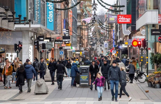 İsveç'te sürü bağışıklığı stratejisi çöktü bütün hastanelerin yoğun bakım bölümleri doldu