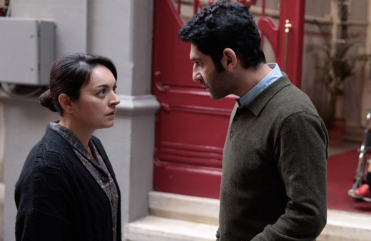 Naci'nin karısı geldi Safiye çıldırdı Masumlar Apartmanı karıştı