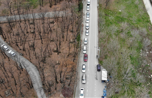 Bursa'da fiyatı duyan akın etti! Kilometrelerce kuyruk oluşturdular