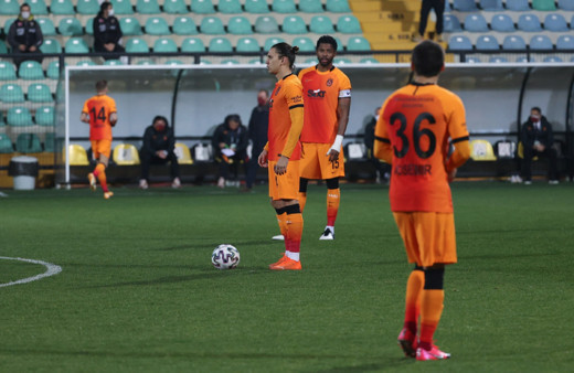 Fatih Karagümrük - Galatasaray maçında yayıncı kuruluşa protesto