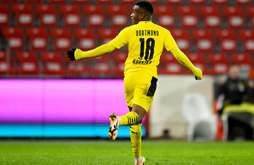 Moukoko'nun rekor gecesinde Dortmund kayıplarda