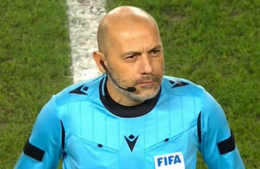 Cüneyt Çakır'ın yeni saç stili dikkat çekti