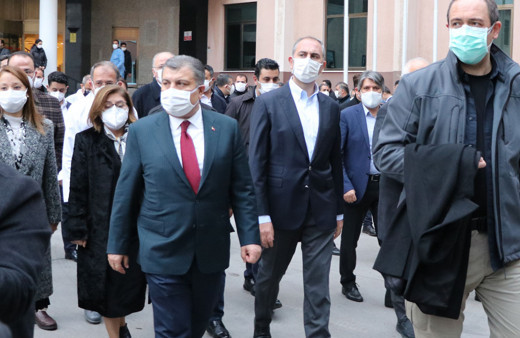 Bakanlar Fahrettin Koca ve Abdulhamit Gül Gaziantep'te! Patlamaya soruşturma açıldı