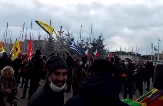 Fransa'da terör örgütü PKK, DHKP-C destekçilerinden Türkiye karşıtı protesto