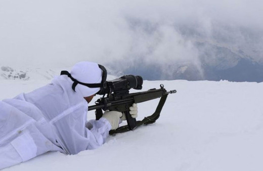 Habertürk'ten Çetiner Çetin Mehmetçiğin sınır boyu üslerini ziyaret etti