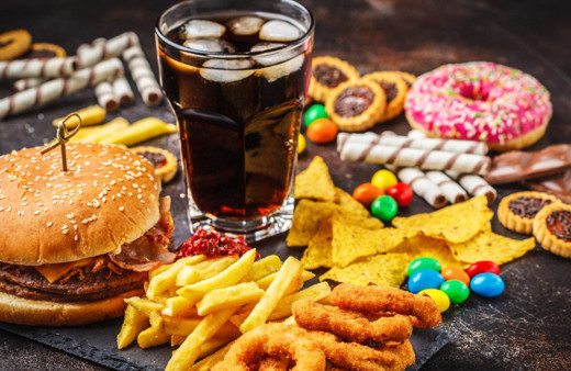 Türkiye'de de yüzlerce şubesi olan fast food devinin sırları ifşa oldu