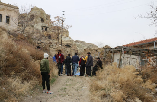 Nevşehir'de yol kenarında görenler şok oldu! Telefona sarıldılar