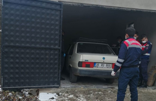 Kayseri'de çiftçi komşusunun garajında ölü bulundu
