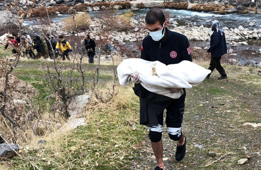 Şırnak’ta Habur Çayı'na uçan otomobildeki 3 kişilik aile yaşamını yitirdi