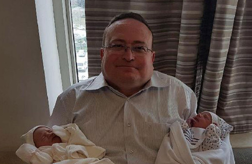 Denizli'den acı haber! 'Sağlık çalışanlarını sevin' diyen doktor koronavirüsten öldü