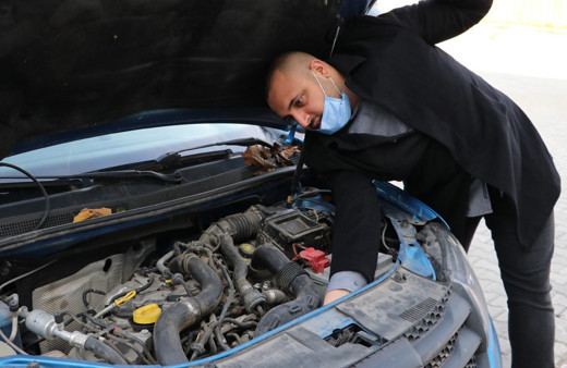 Sıfır aldığı aynı marka 2 otomobil yanınca şok geçirdi! 130 bin lirayı kabul etmedi