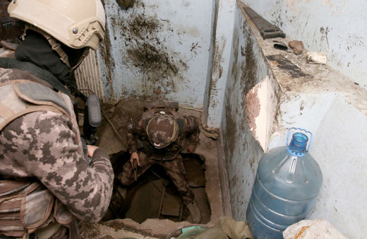 İstanbul'da uyuşturucu operasyonunda 30 metre derinliğinde tünel bulundu