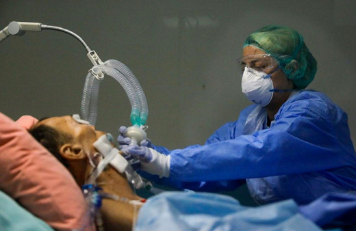 Kovid-19 daha agresif İstanbul Üniversitesi Tıp Fakültesi Dekanı'ndan korkutan sözler!