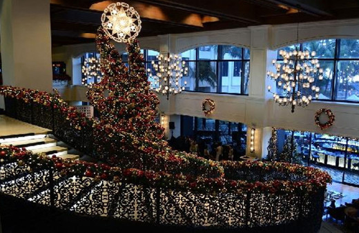 Skandal! Otellerin yılbaşı eğlencesinde koronavirüs önlemi 'alçak ses'