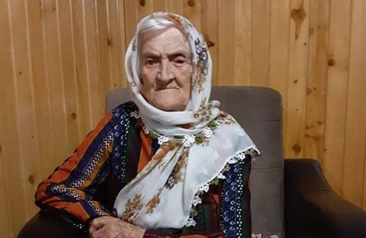 Fatma teyze 104 yaşında koronavirüsü yendi