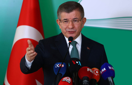 Ahmet Davutoğlu: Beni kaygılandıran Erdoğan ve AK Parti'nin, Bahçeli'nin esiri haline gelmesi