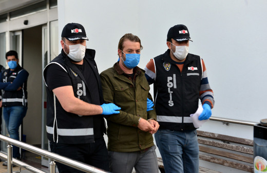 Ceyhan’da usulsüz ruhsatlarla 300 milyon liralık yolsuzluk ve 135 bin dolar rüşvet