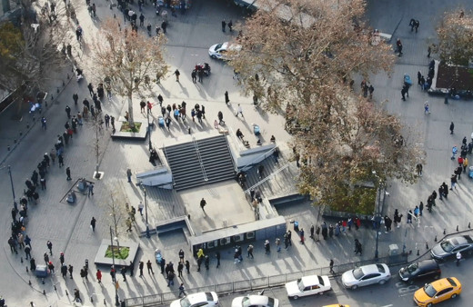 İstanbul'da 6 gün kaldığını duyan akın etti! Metrelerce kuyruk oluştu