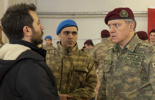 FOX TV'nin Savaşçı dizisine Tamer Karadağlı'dan sonra Survivor yıldızı da geldi