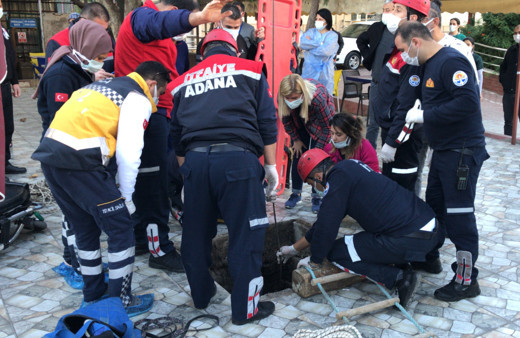 Adana'da kanalizasyon çukuruna düşen hamile kadın yaralandı