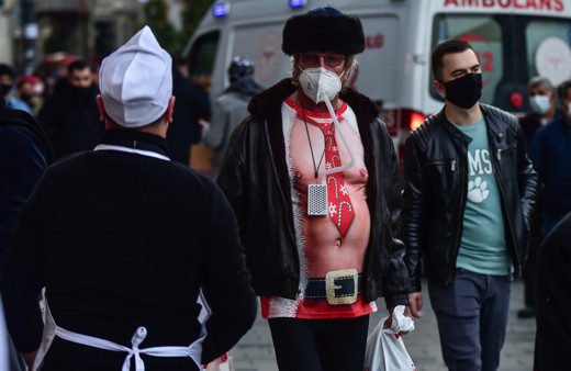 Taksim'de gören bir daha baktı! Herkesi şaşkına çeviren turist