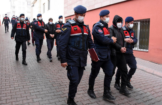 Kayseri'de DEAŞ operasyonu! 7 şüpheli gözaltına alındı