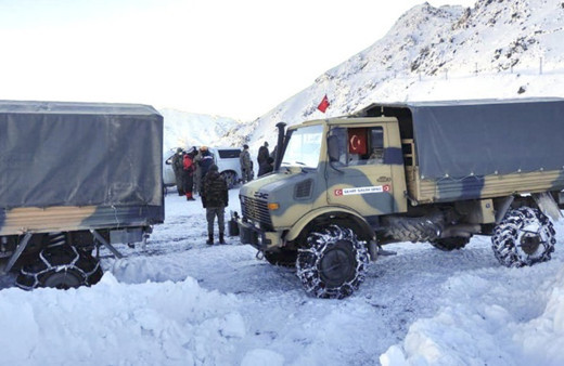 Son dakika Hakkari'de çığ felaketinden acı haber! Şehit sayısı 2'ye yükseldi