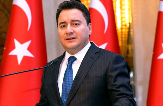 Ali Babacan 28 Şubat sürecini anlatırken ağladı