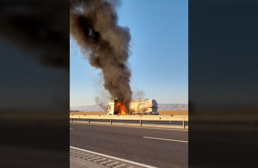 Mardin'de seyir halindeki LPG tankeri alev aldı