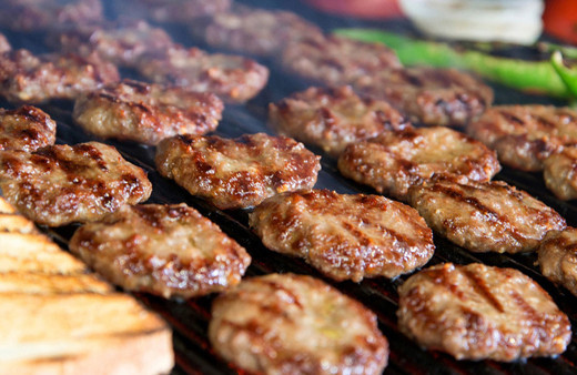 Köfte ve kebapta yaptıkları hile pes dedirtti! Sofranız zehre dönüşmesin