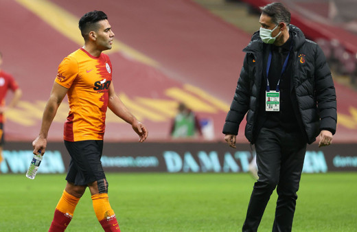 Falcao sabırları taşırdı: Ayağı kopmuş olsaydı uzardı