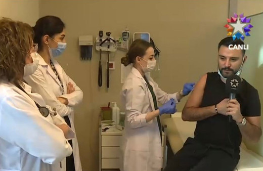 Alişan canlı yayında koronavirüse karşı aşı oldu