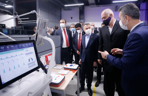 ASELSAN'ı ziyaret eden Arnavutluk Başbakanı Edi Rama Türk silahlarına hayran kaldı