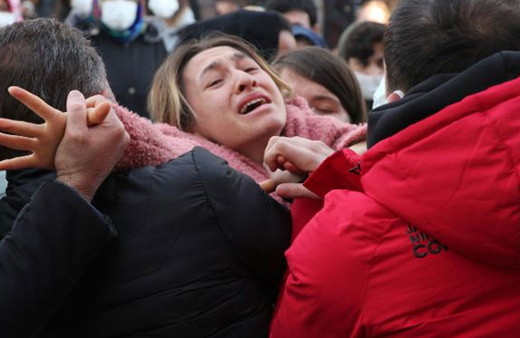 Başına isabet eden yorgun mermiyle öldü! Büşra Konyar gözyaşlarıyla son yolculuğuna uğurlandı