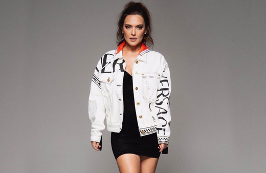 Demet Akalın annesine lüks bir araba alıp 'Artık zengin değilim' açıklaması yaptı