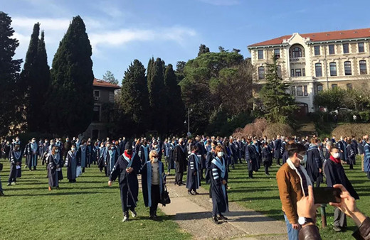Boğaziçi Üniversitesi'nde akademisyenlerden bir protesto daha! İsteklerini sıraladılar