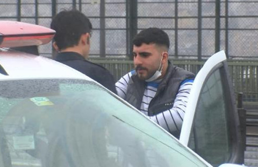 Hareketli dakikalar! Polisten kaçan şahıslar Haliç Köprüsü'nde yakalandı