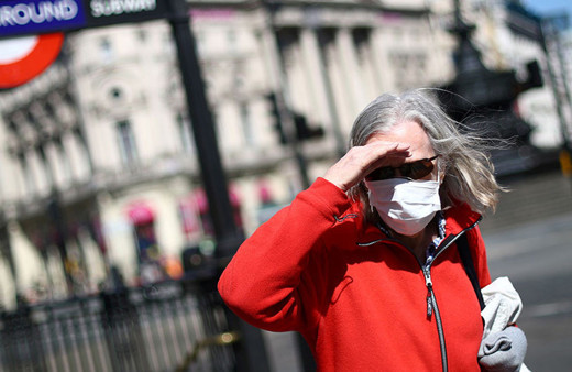 İngiltere ve İtalya'nın son 24 saatteki koronavirüs vaka sayısı