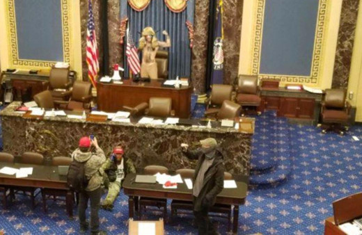 ABD'deki Kongre işgali Gakkoşları korkuttu: Kürsünün arkasındaki mermer Elazığ'dan gitmiş