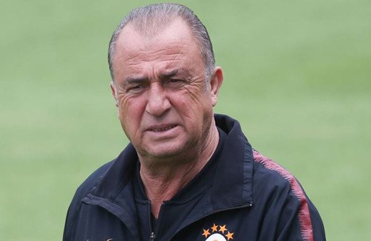 Fatih Terim'i yıkan haber! İstediği golcü Fransa'ya gitti