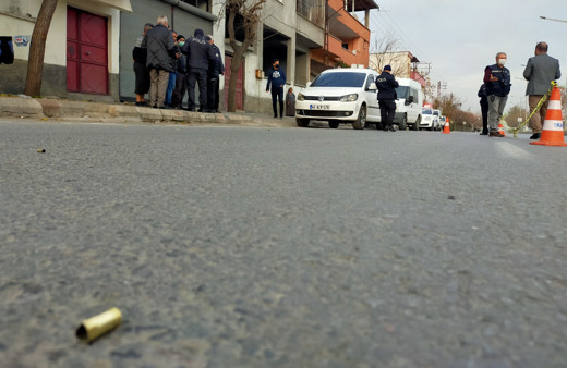 Kahramanmaraş'ta bir kadın tartıştığı kocasına mermi yağdırdı