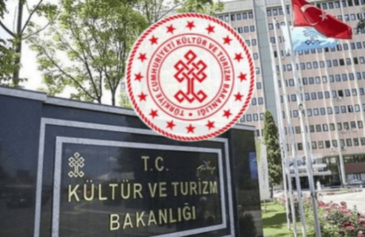 Kültür ve Turizm Bakanlığı'ndan salgından en çok etkilenen tiyatrolara dev destek
