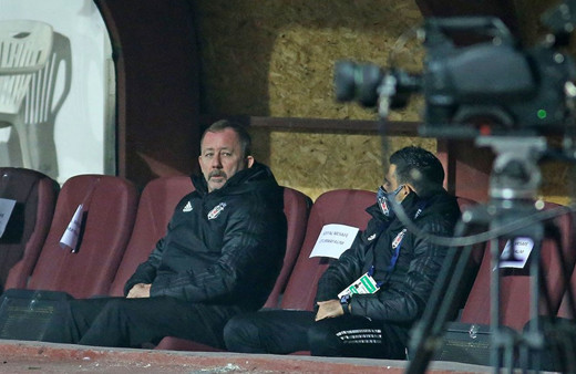 Sergen Yalçın: Bir puan, kaybetmekten iyidir