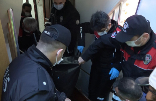 Isparta’da bir kişi başına poşet geçirilmiş halde ölü bulundu