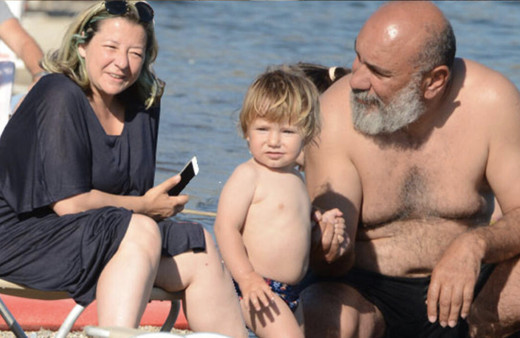 Mustafa Avkıran aslen nereli yaşı kaç eşi Övül Avkıran ve oğlu kimdir?